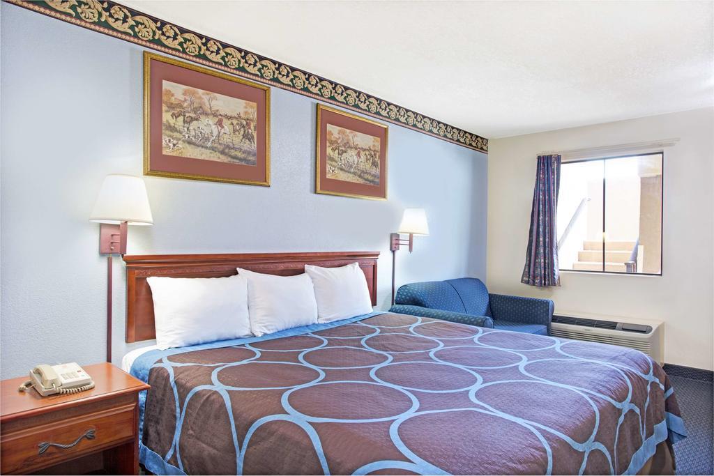 Hotel Super 8 By Wyndham Suwanee Exterior foto