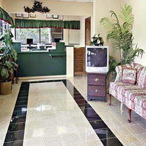Hotel Super 8 By Wyndham Suwanee Exterior foto